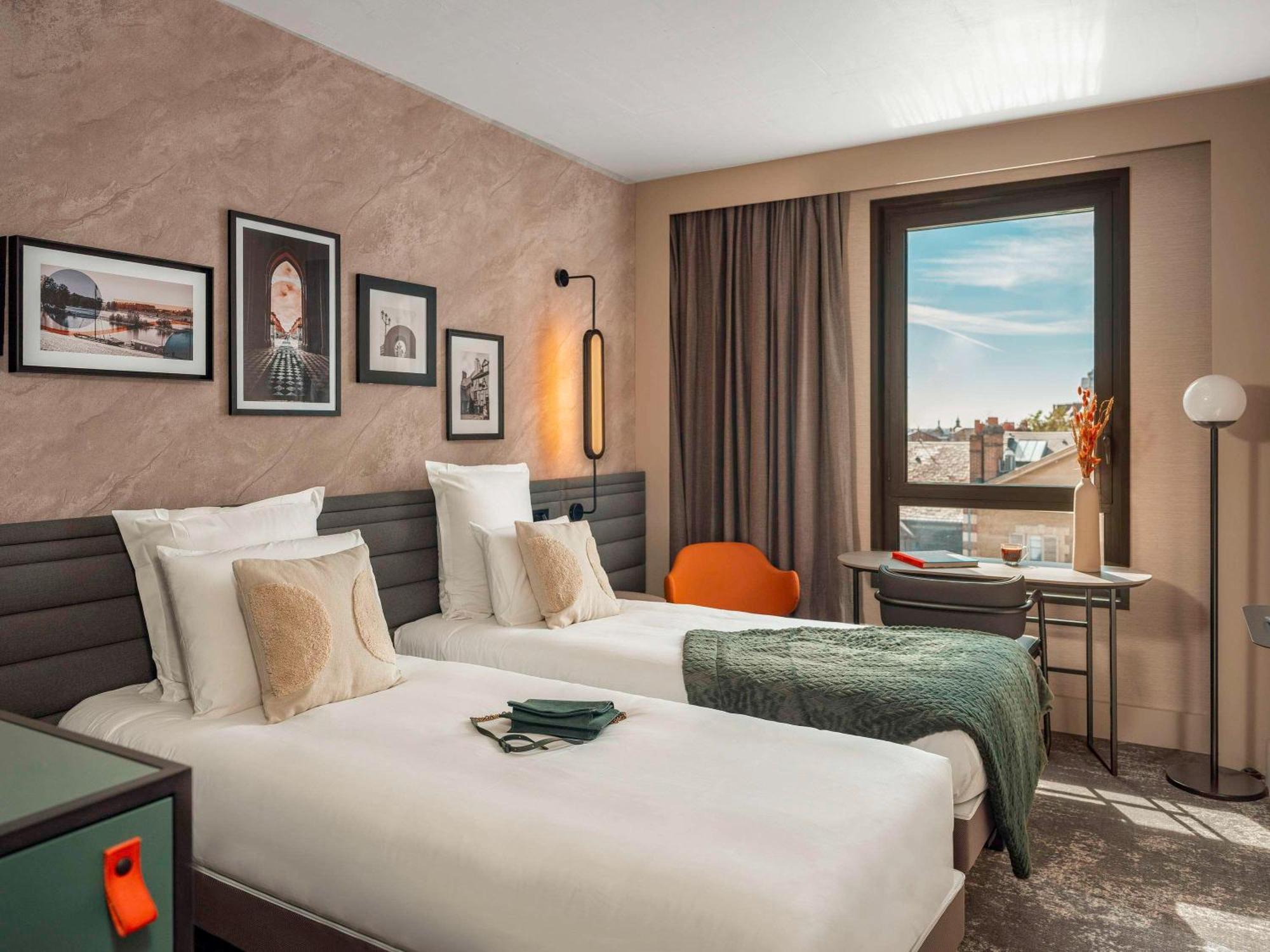 Novotel Orleans Centre Gare Экстерьер фото